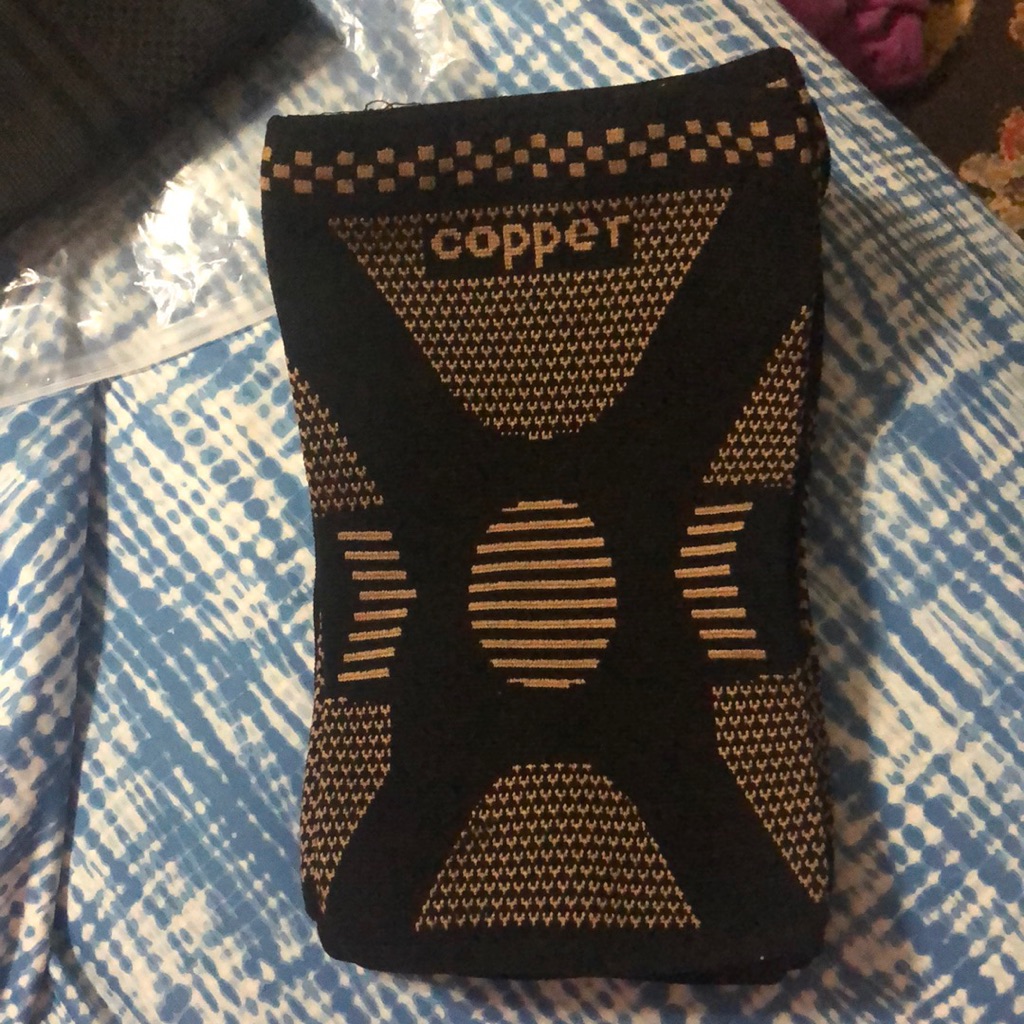 3 Copper Compression Knee Sleeve 3 Copper Compression Knee Sleeve